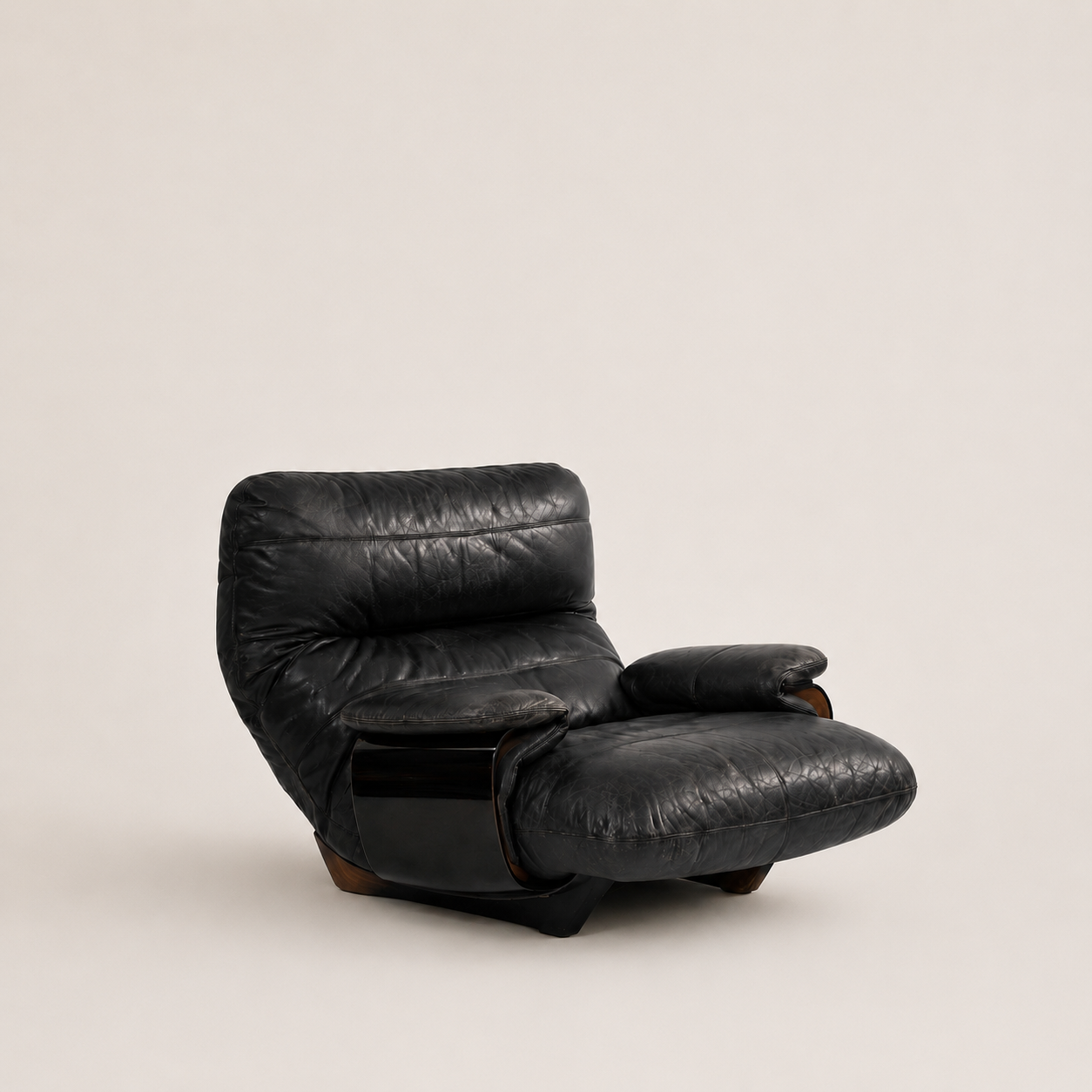 Marsala Lounge Chair