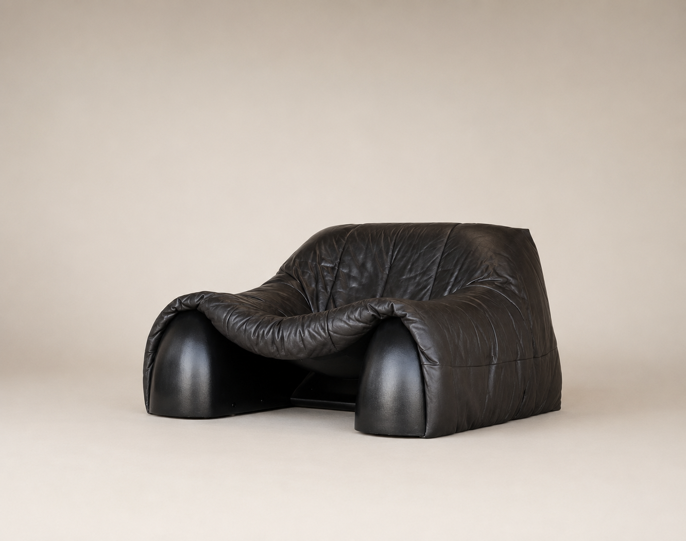 Amak Lounge Chair by Annie Hieronimus