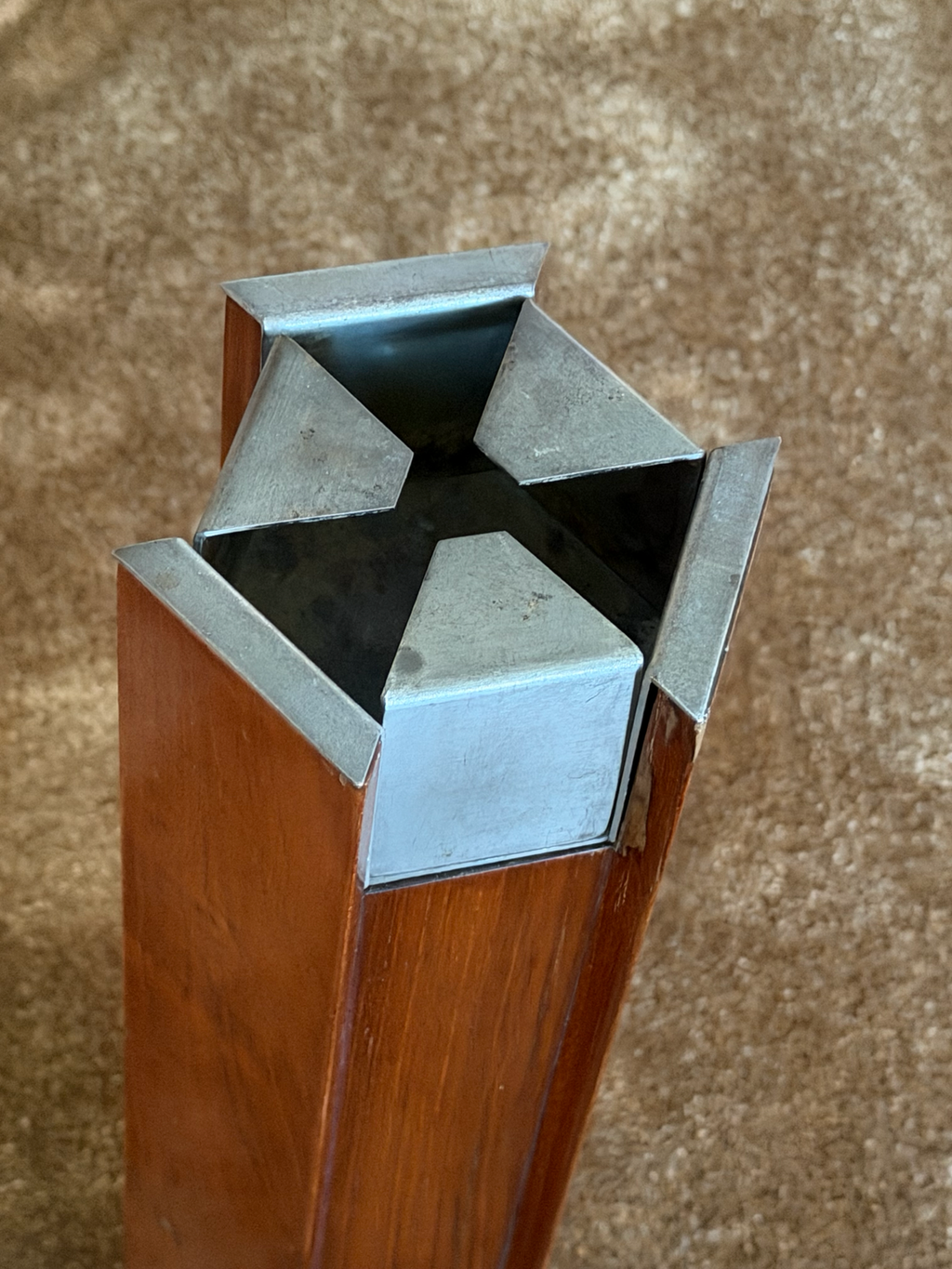 Ariete 1401 Hexagonal Floor Ashtray