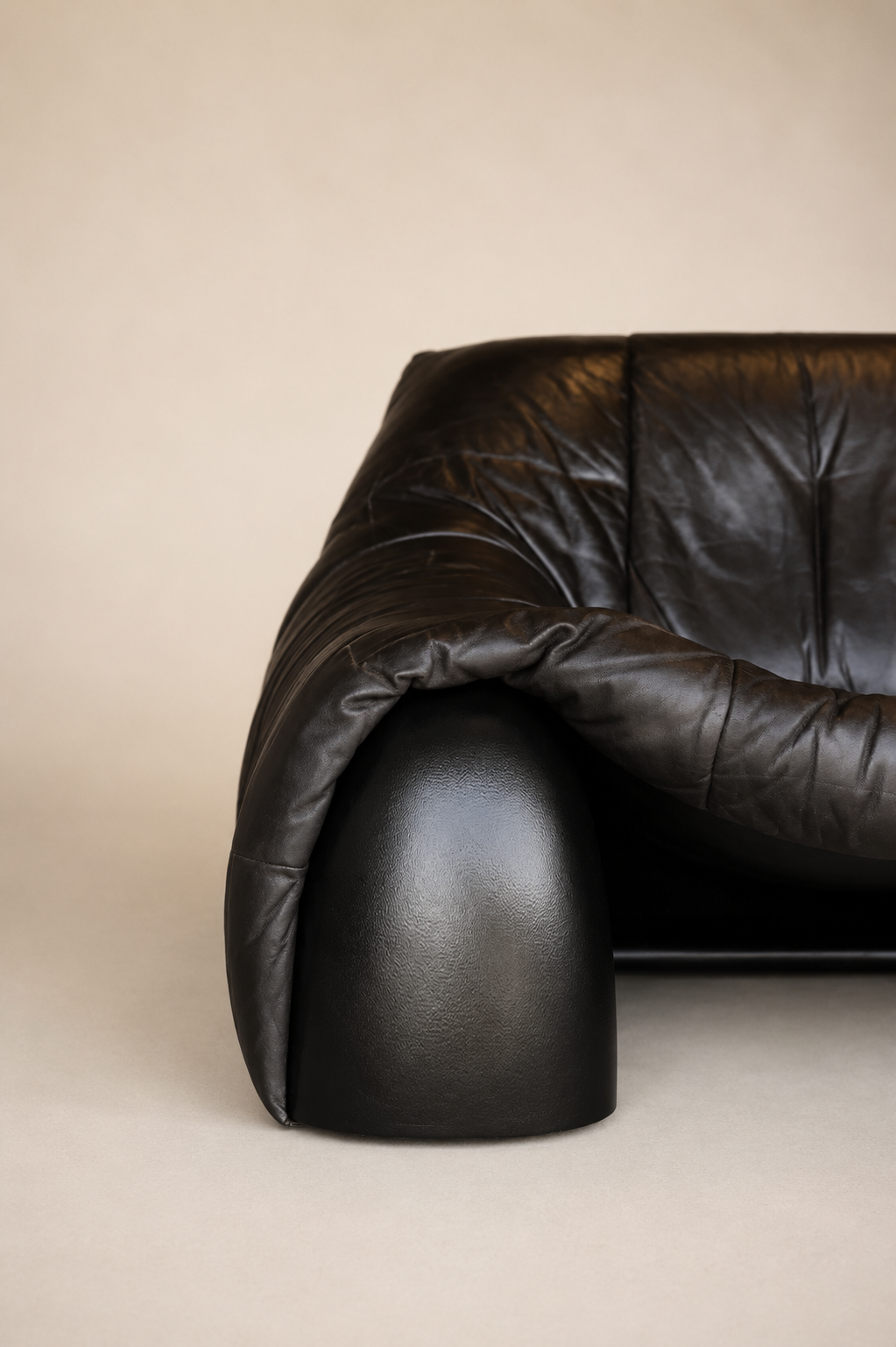 Amak Lounge Chair by Annie Hieronimus